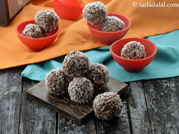 स्टेप 11 – <strong>पीनट बटर कोकोनट बॉल्स</strong> को | <strong>पीनट मक्ख़न और नारियल …