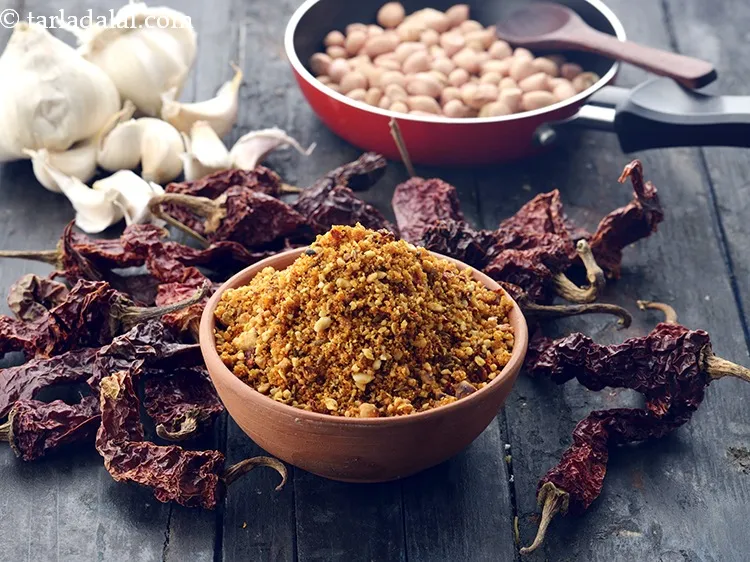 Step 26 – You can serve&nbsp;<strong>dashmi sweet&nbsp;roti&nbsp;</strong>with&nbsp;<a href="https://www.tarladalal.com/peanut-chutney-powder-maharashtrian-shengdana-chutney-41592r">peanut chutney powder</a>,&nbsp;<a href="https://www.tarladalal.com/quick-mango-chunda--aam-ka-chunda-gujarati-raw-mango-sweet-pickle-3429r">quick mango chunda</a>,&nbsp;<a href="https://www.tarladalal.com/green-chilli-thecha-hirvi-mirchi-cha-thecha-40157r">green chilli thecha</a>&nbsp;or&nbsp;<a href="https://www.tarladalal.com/red-chilli-thecha-40158r">red chilli …