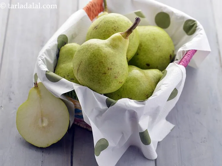 Step 10 – To make <strong>pear and pomegranate juice recipe | pear pomegranate cooler Indian drink | pomegranate …