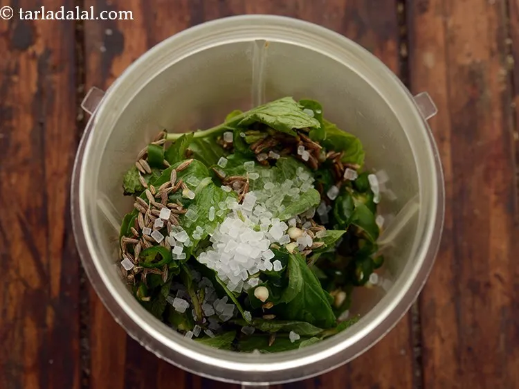 स्टेप 6 – शक्कर डालें।