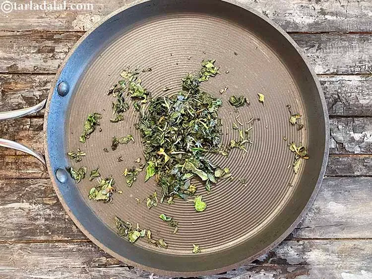 Step 4 – Crush lightly with your fingers. Keep aside.