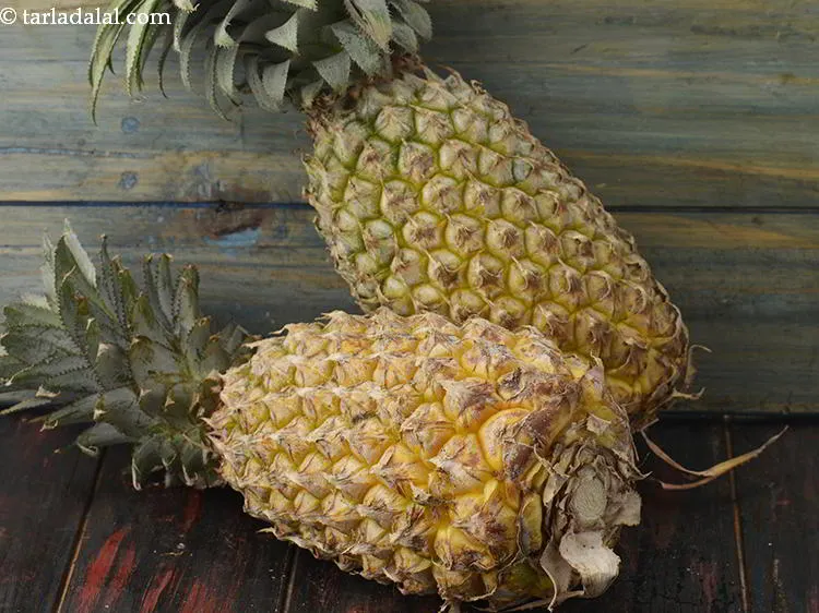 Step 12 – Next to make healthy <strong>pineapple papaya juice,</strong> choose the correct pineapple. They have a wide …