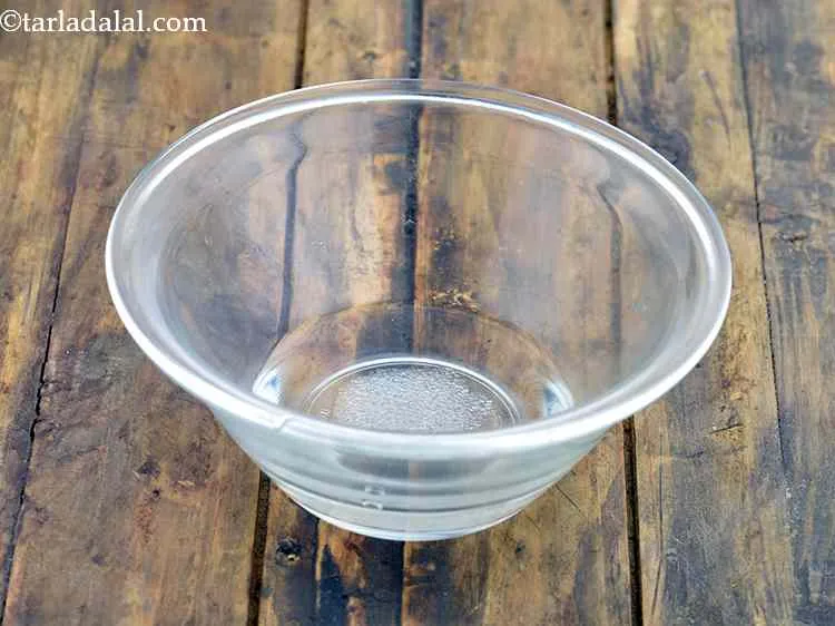 Step 1 – For the dough of<strong> pizza bombs recipe | Indian veg pizza bombs | homemade pizza …