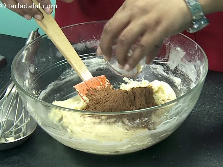 Step 21 – Add vanilla essence for flavour.&nbsp;