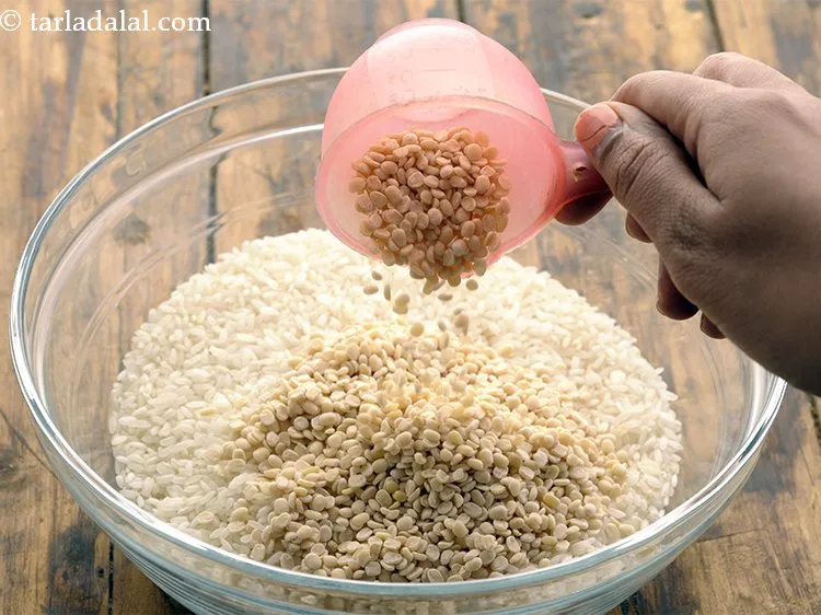 Step 7 – Add the urad dal.