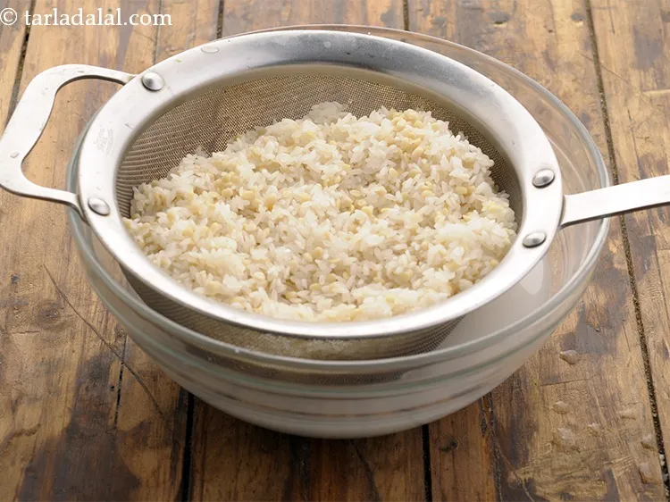 Step 9 – Drain with the help of a strainer.