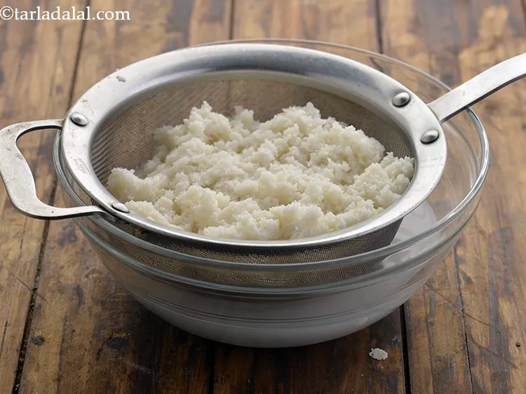 स्टेप 5 – २ घंटे के बाद, अच्छी तरह से छान लें। जब …