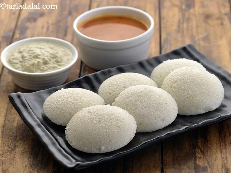 स्टेप 26 – <strong>पोहा इडली</strong> को | <strong>दक्षिण भारतीय पोहा इडली | सॉफ्ट …