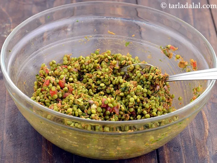 स्टेप 12 – सभी सामग्री को मिलाएं और अच्छी तरह से टॉस करें।