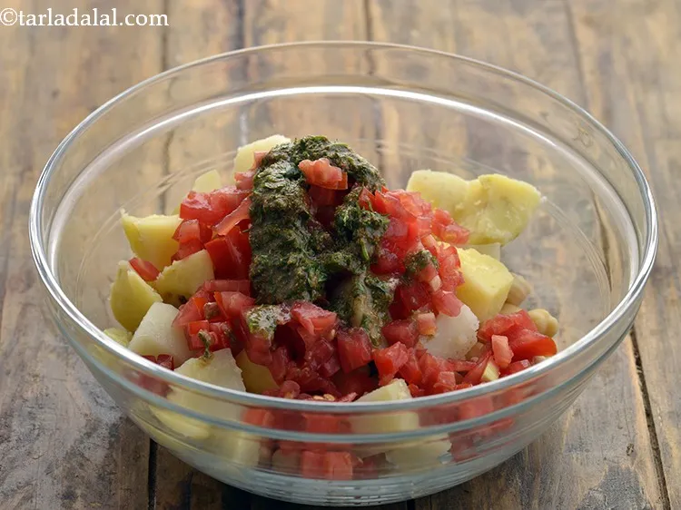 Step 12 – Pour the dressing over it and now this <strong>Chickpea Salad</strong> is ready.