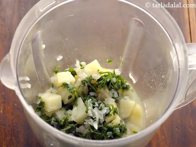 स्टेप 10 – आंच बंद कर दें और ठंडा होने के लिए अलग …