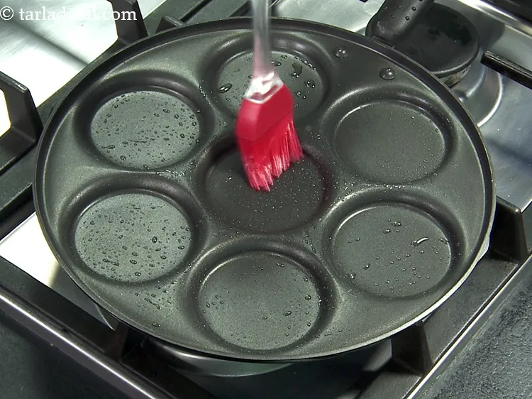 स्टेप 17 – <strong>आलू बाजरा पैनकेक</strong> बनाने के लिए | <strong>बाजरा आलू पैनकेक …