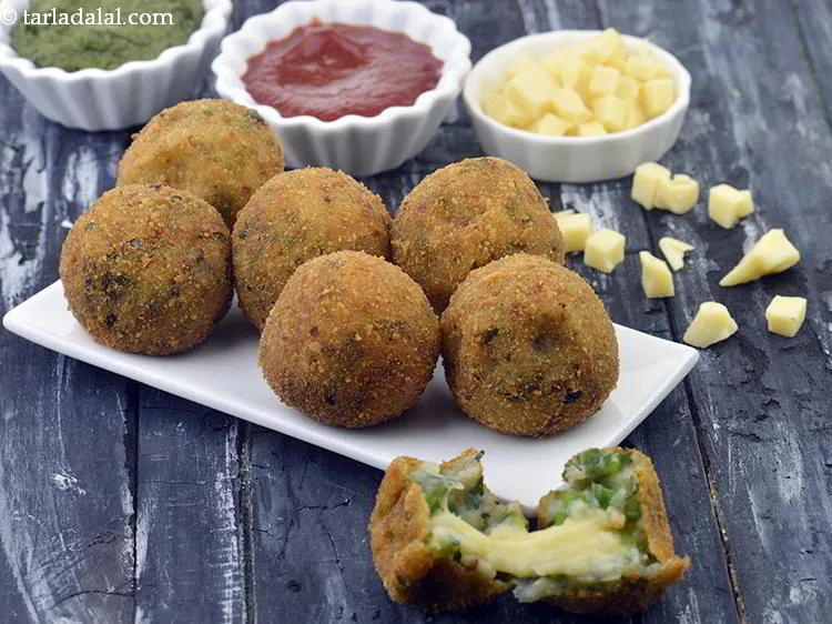 Step 24 – Serve&nbsp;<strong>potato cheese stuffed balls | mozzarella&nbsp;stuffed potato balls | cheesy potato balls | Indian style …