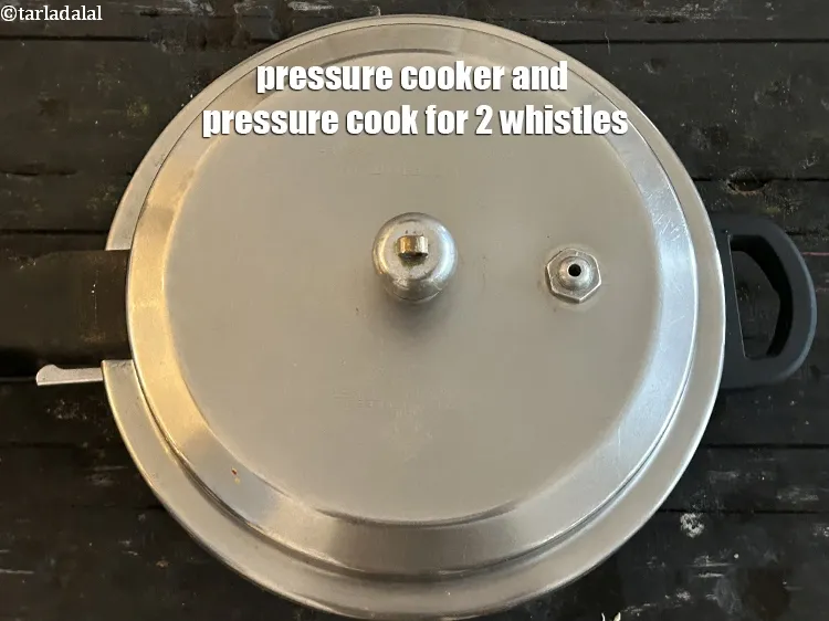 Step 5 – Pressure cooker and <strong>pressure cook for 2&nbsp;whistles.</strong><br /> &nbsp;