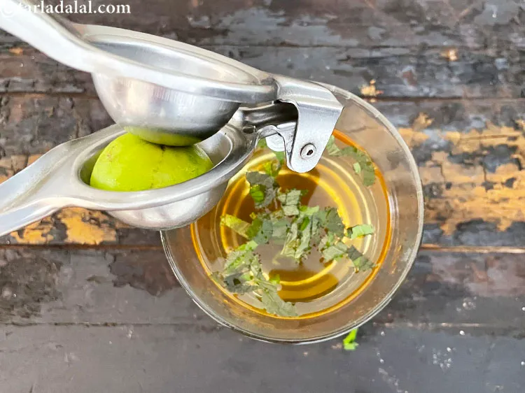 Step 17 – Add&nbsp;<meta charset="UTF-8" />1/2 tsp&nbsp;<a href="glossary-lemon-juice-numbi-ka-ras-nimbu-ka-juice-471i">lemon juice</a>.&nbsp;Lemon is a very good source of&nbsp;<a href="https://www.tarladalal.com/recipes-for-Vitamin-C-Rich-Indian-Recipes-804">Vitamin C</a>&nbsp;and thus …