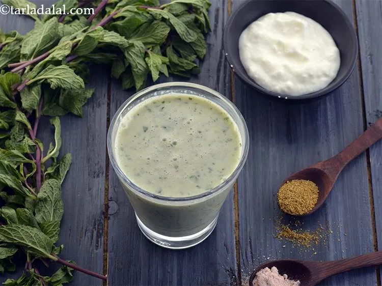 Step 14 – Pour the&nbsp;<strong>pudina chaas | cool mint buttermilk drink |&nbsp;healthy&nbsp;mint chaas |&nbsp;South Indian style pudina chaas …