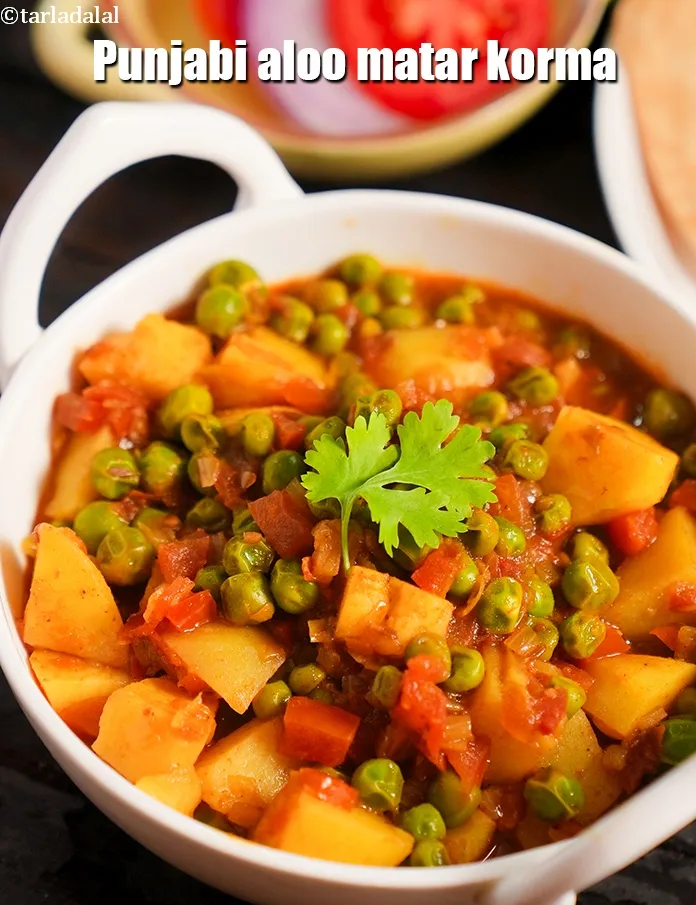 Step 26 – Serve <strong>aloo matar korma | Punjabi aloo matar korma |&nbsp;potatoes and peas curry | </strong>&nbsp;hot …