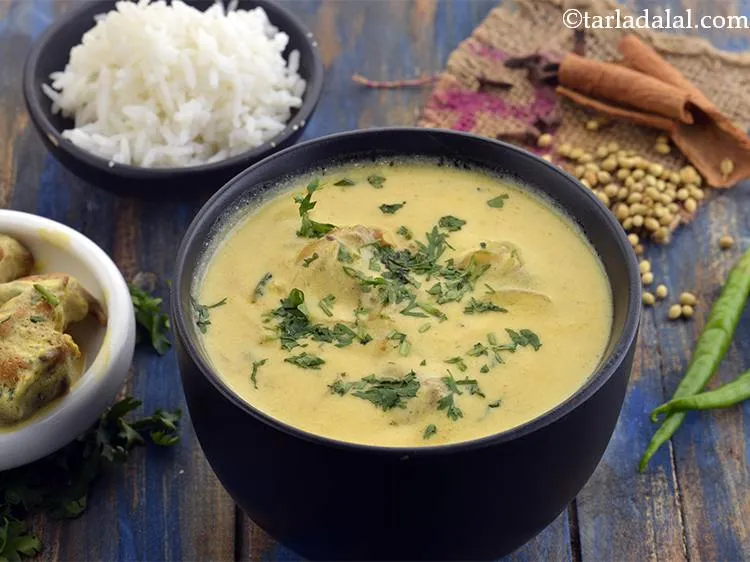 Step 25 – Serve&nbsp;<strong>Punjabi pakora kadhi | kadhi pakora |&nbsp;&nbsp;Punjabi pakoda kadhi |&nbsp;</strong>immediately with <a href="https://www.tarladalal.com/Cooked-Rice-32639r">Cooked Rice</a> or …