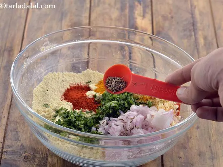 Step 5 – Now add the cumin seeds.