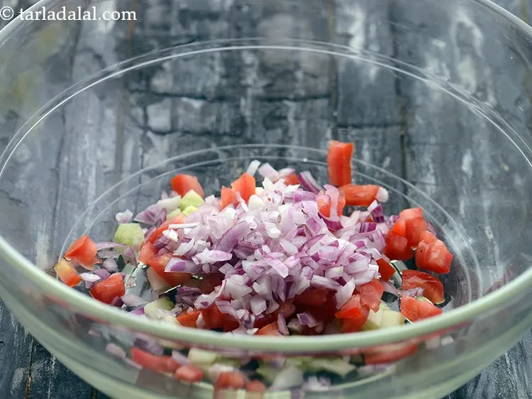 Step 4 – Add onion.&nbsp;