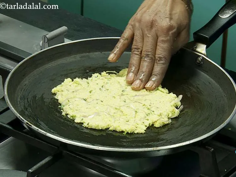 स्टेप 15 – फिर से अपनी उंगलियों को गीला करें और इसे बहुत …