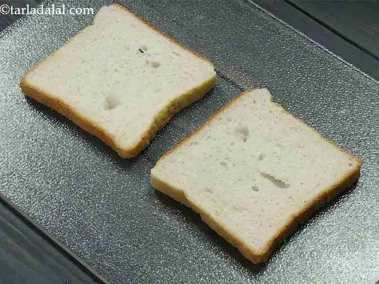 Step 8 – To make&nbsp;<strong>quick sandwich recipe | vegetable tawa sandwich| veg tawa sandwich&nbsp;| Indian tava sandwich |</strong>&nbsp;place …