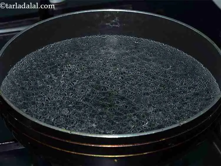 Step 1 – To cook the spaghetti for the <strong>Quick Veg Spaghetti recipe</strong> , take a deep non-stick …