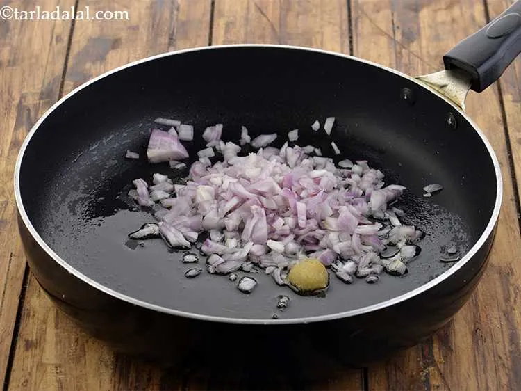 Step 12 – Add the garlic paste. Finely chopped garlic can also be used for better flavour.&nbsp;