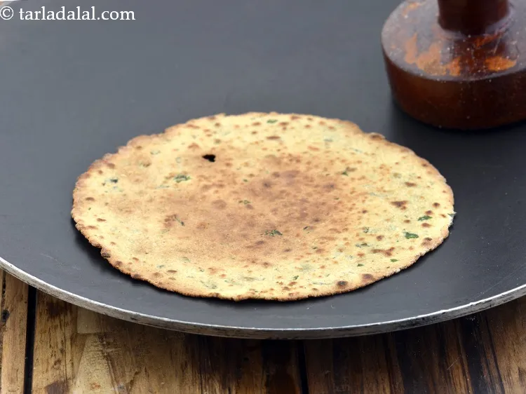 Step 27 – Remember to cook the khakhras on a slow flame so they turn crisp.&nbsp;