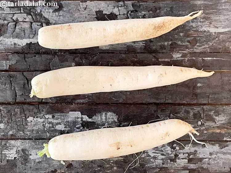 Step 4 – Break the top off the mooli off with your fingers. So the radish leaves are …