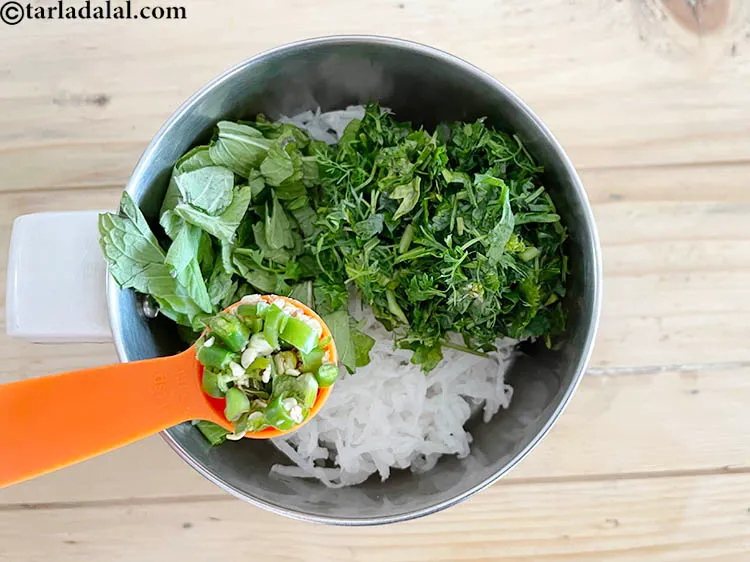 Step 16 – Add&nbsp;<meta charset="UTF-8" />2 tsp&nbsp;roughly&nbsp;<a href="glossary-chopped-green-chilli-820i">chopped green chillies</a>.&nbsp;Antioxidant&nbsp;<a href="https://www.tarladalal.com/recipes-for-Juices-Rich-in-Vitamin-C-805" target="_blank">vitamin C</a>&nbsp;in&nbsp;<a href="http://www.tarladalal.com/recipes-using-green-chillies-331">green chillies</a>&nbsp;protects the body from …