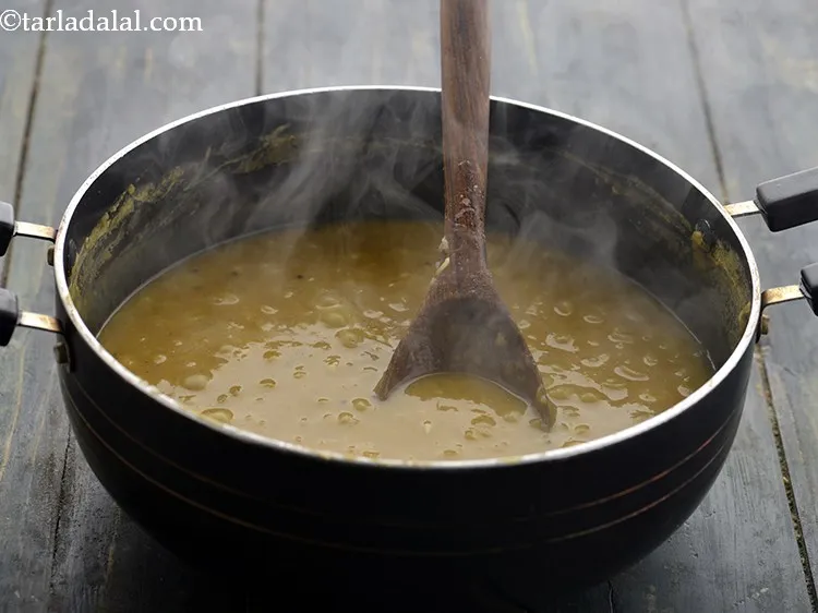 Step 22 – Mix well and cook the <strong>ragda</strong> on a medium flame for 3 minutes, while stirring …