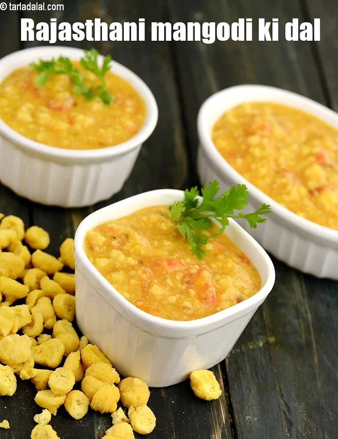 स्टेप 25 – धनिये से सजाकर गरमागरम परोसें।