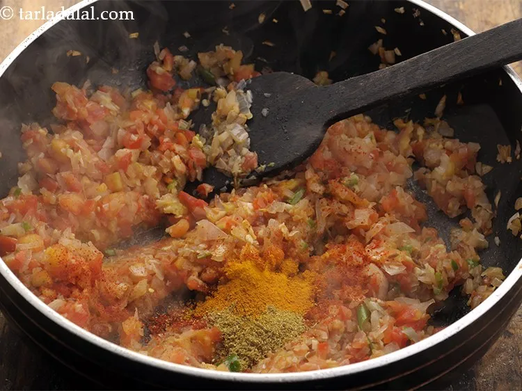 Step 23 – <p>Add turmeric powder</p>