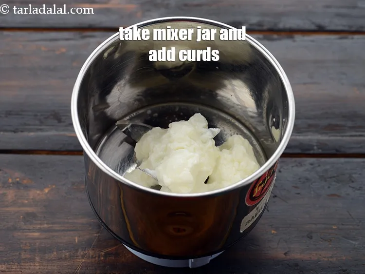 Step 9 – To make the spread for <strong>rajma burger recipe | kidney bean burger | Indian veg …