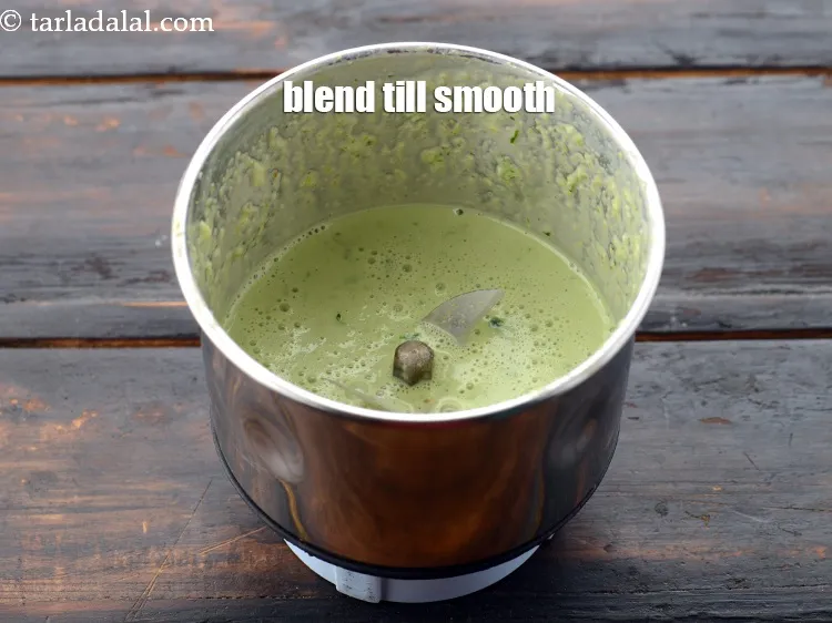 Step 17 – Close the lid and blend till smooth.&nbsp;