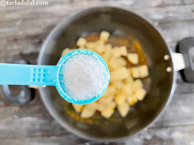 स्टेप 19 – स्वादानुसार नमक डालें।