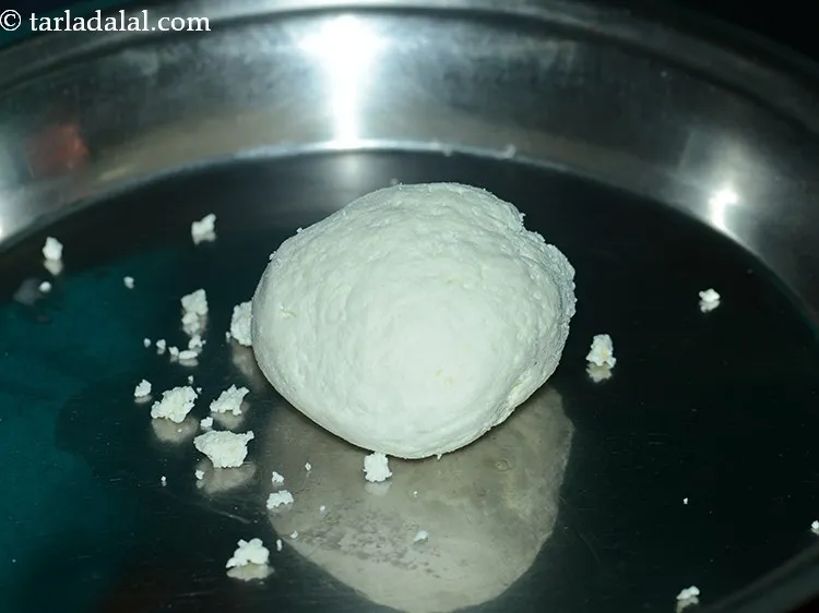 Step 14 – Place the muslin cloth on a flat plate and open it. Many people even add …