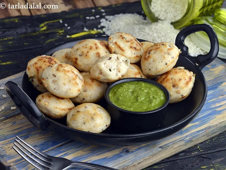 स्टेप 32 – <strong>राईस अप्पे</strong> तुरंत परोसें | <strong>पनियारम</strong> | <strong>दक्षिण भारतीय राईस …