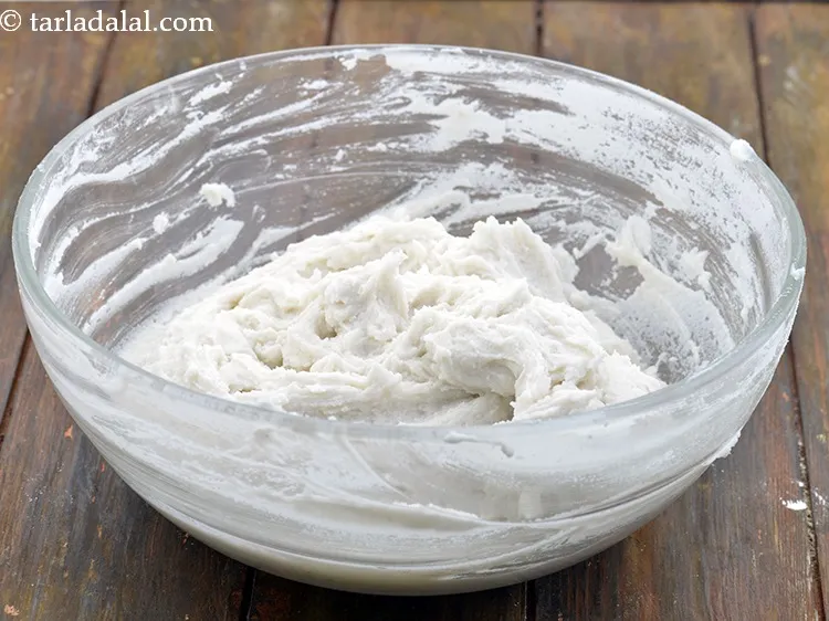 स्टेप 15 – एक गाढ़ी स्थिरता वाला घोल प्राप्त करने के लिए पर्याप्त …