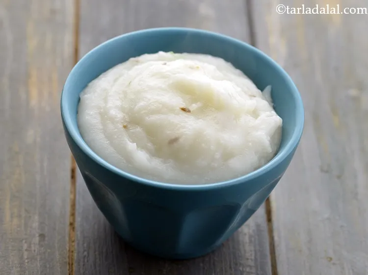 Step 10 – Divide the&nbsp;<strong>gujarati rice khichu</strong>&nbsp;into 4 equal portions. Put a portion of the <strong>khichu</strong> in an …