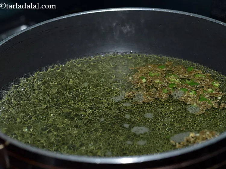 Step 6 – Boil on a high flame for 3 to 4 minutes.