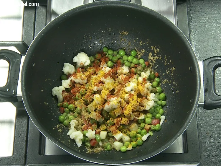 Step 20 – Add&nbsp;1/4 tsp&nbsp;<a href="https://tarladalal.com/glossary-turmeric-powder-haldi-645i">turmeric powder (haldi)</a>.