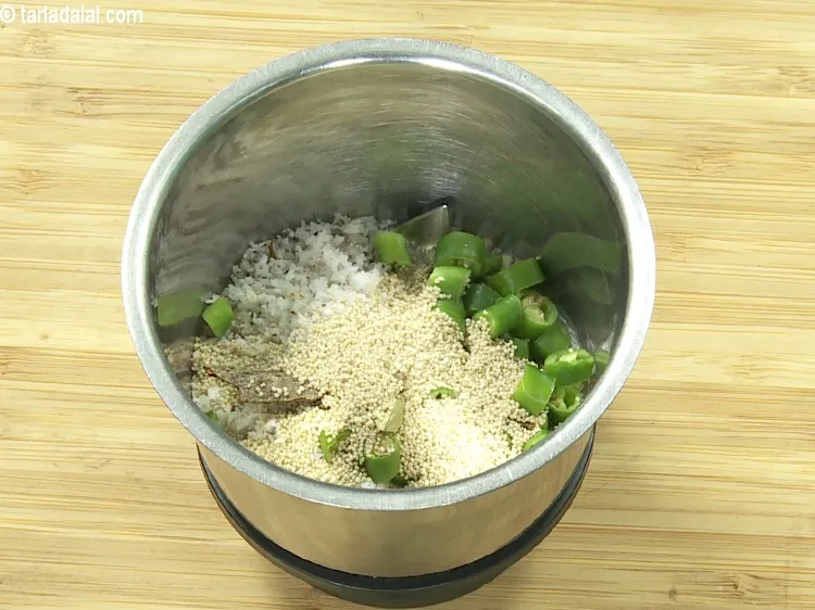 Step 7 – Add&nbsp;2 tsp&nbsp;<a href="https://tarladalal.com/glossary-poppy-seeds-khus-khus-589i">poppy seeds (khus-khus)</a>.