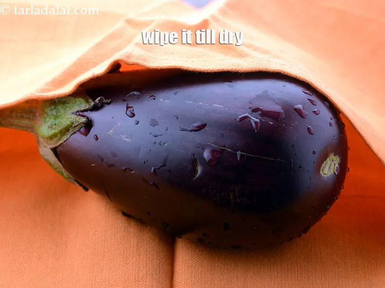 Step 5 – Wipe it using a kitchen towel till dry.&nbsp;