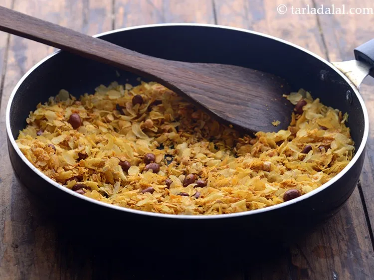 स्टेप 19 – अच्छी तरह मिलाएं और मध्यम आंच पर २ मिनट के …