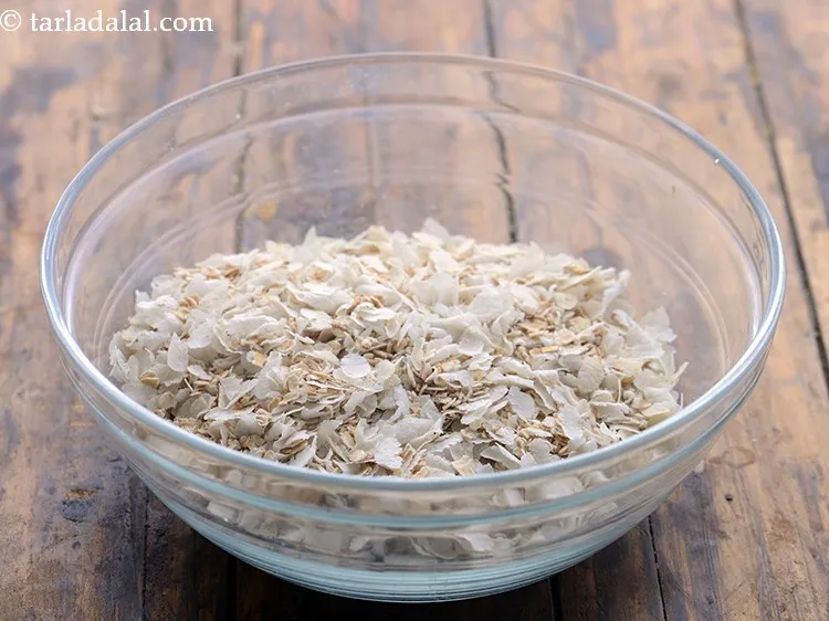 स्टेप 5 – एक कटोरी या प्लेट में निकालें और एक तरफ रख …