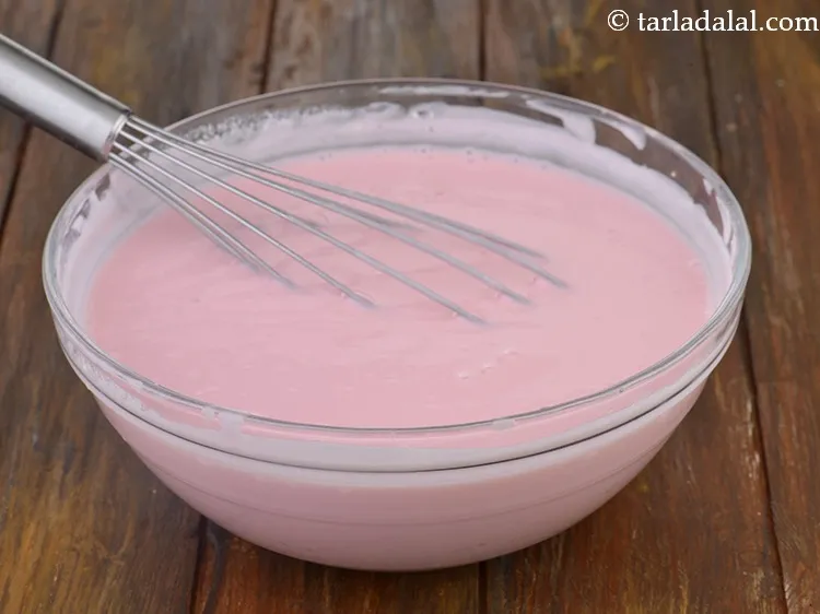 स्टेप 6 – सभी सामग्रियों को मिलाएं और अच्छी तरह से फेंट लें। …