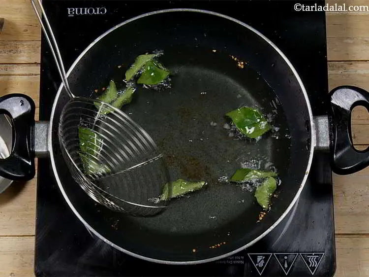 Step 7 – Now we will fry curry leaves.