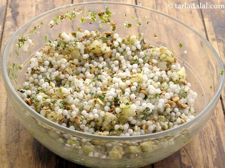 Step 19 – Mix&nbsp;<strong>microwave&nbsp;sabudana khichdi | Maharashtrian style sabudana khichdi in microwave |&nbsp;microwave&nbsp;sago khichdi |&nbsp;</strong>gently and cook on …